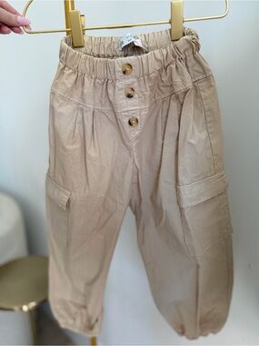 Zara Beige Elastic Waist Cargo Pants